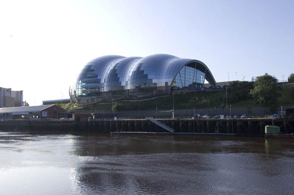 Premier Inn Newcastle Quayside Dış mekan fotoğraf